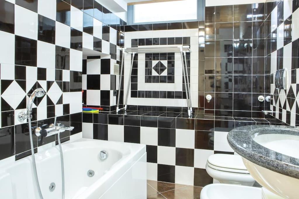 Comfortable Flat In Porta Romana Milano Dış mekan fotoğraf